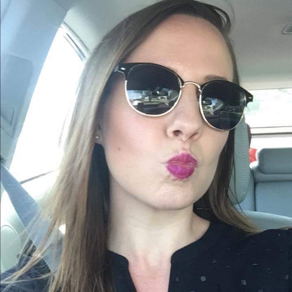 Meet your Posher, Sarah